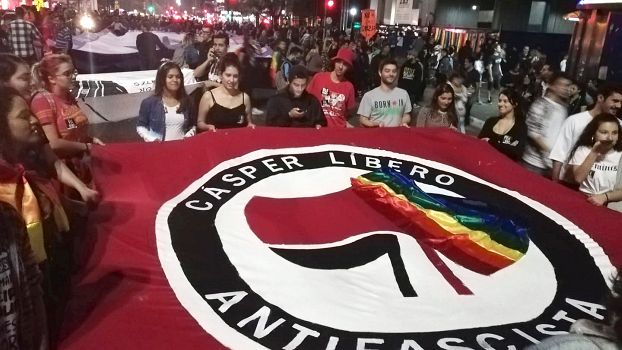 Sempre Antifa: Zehntausende demonstrierten am 30. Oktober in São Paulo gegen den zukünftigen rechtsradikalen Präsidenten Jair Bolsonaro!
