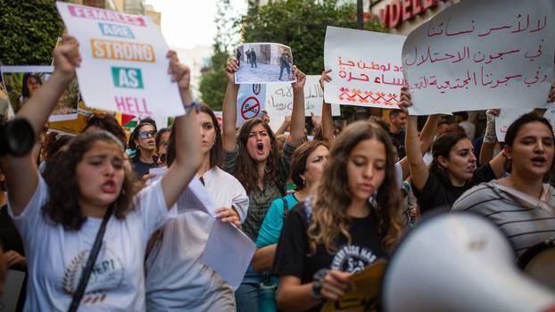 [Translate to en:] Palästinensische Frauen der neuen feministischen Bewegung Tal'at protestieren am 26. September 2019 in Ramallah