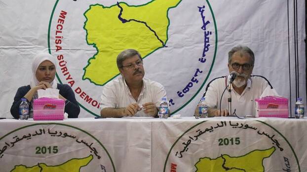 Podiumsdiskussion des Demokratischen Rats Syriens im Juli 2022 mit Ghayath Naissa (rechts) zur Frage «10 Jahre… wohin geht Syrien»