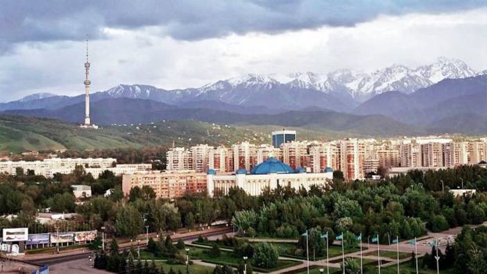 Kasachstan im Wandel: Von Präsident Nasarbajew zu Präsident Tokajew