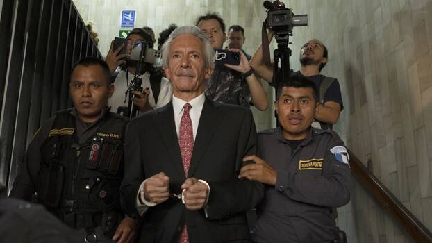 Der unabhängige Journalist und Gründer der regierungskritischen Zeitung elPeriódico José Rubén Zamora wurde am 14. Juni 2023 in Guatemala unter dem Vorwand der Geldwäsche zu sechs Jahren Haft verurteilt.