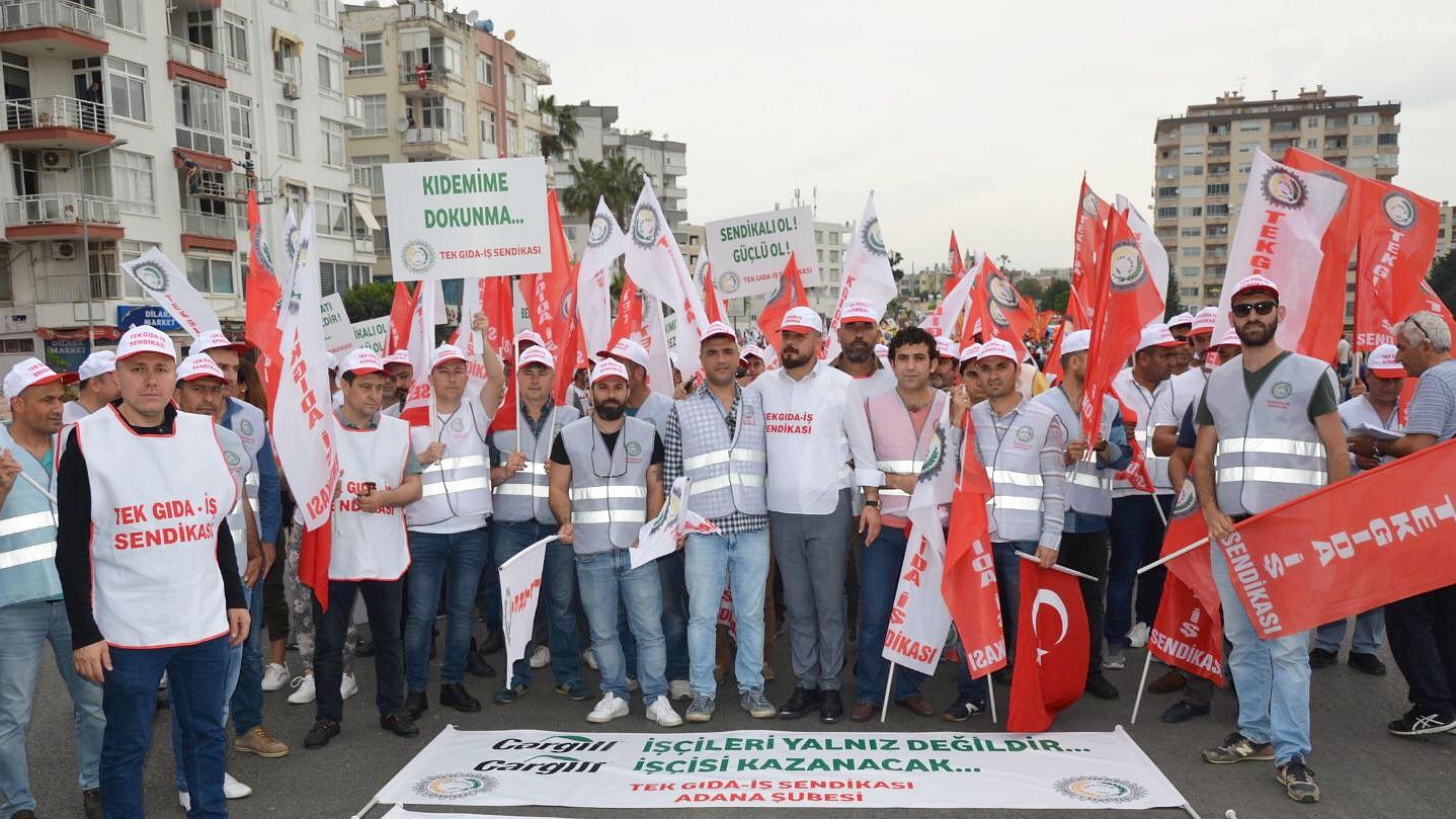 Arbeiter*innen der Gewerkschaft TekGıda-İş in Adana solidarisieren sich mit von Cargill gefeuerten Kolleg*innen in İzmir (2020).