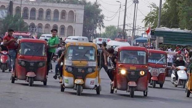 Das dreirädrige Tuktuk wurde schnell zum Symbol der Revolution