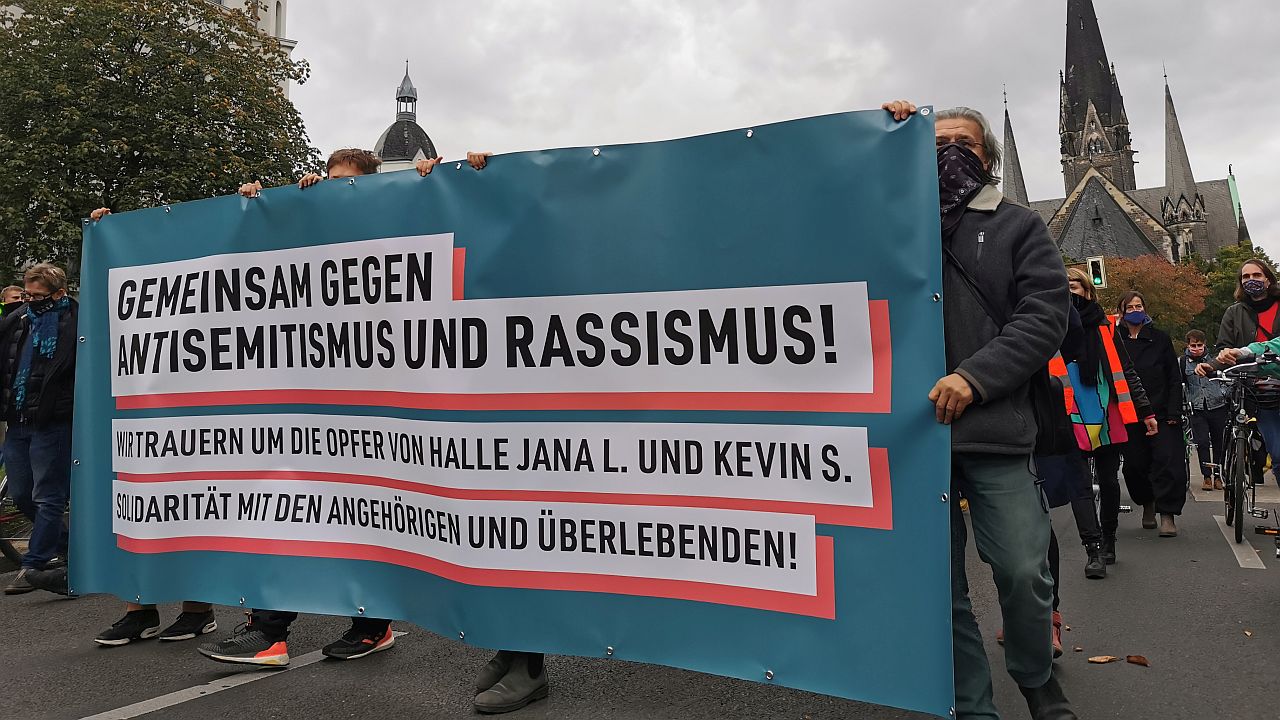 Demonstration, Oktober 2020: Ein Jahr nach dem Anschlag in Halle